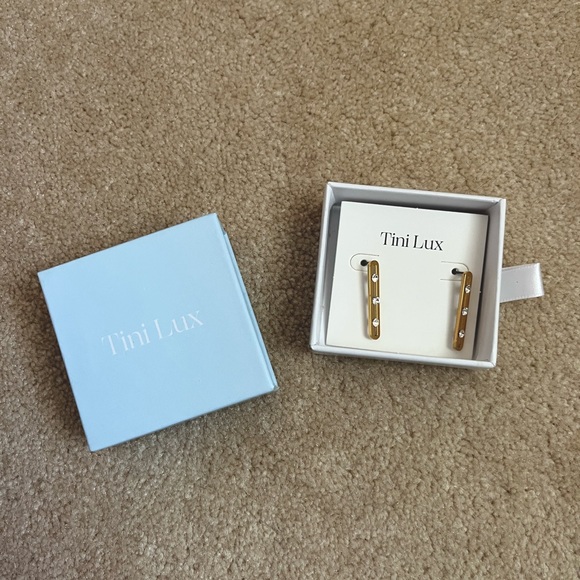 Tini Lux Jewelry Nwt Titanium Hypoallergenic Tini Lux Tinilux Issa